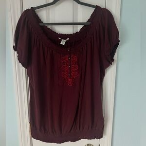 Lucky Brand top with embroidery and smocking details. Size XL.